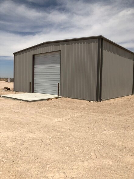 463 Blackbird Dr, Pecos, TX à vendre - Photo du bâtiment - Image 2 de 13