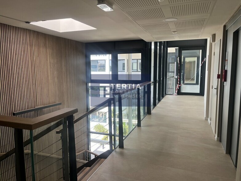 Office in Montpellier for lease - Interior Photo - Image 3 of 12