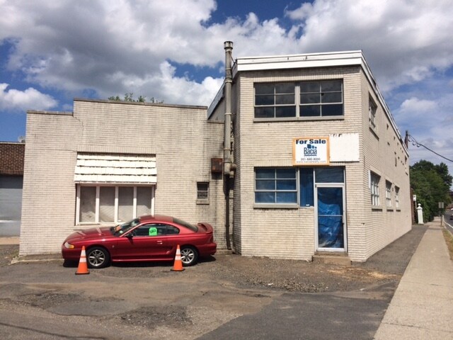 Plus de détails pour 80 Saddle River Rd, South Hackensack, NJ - Industriel à louer