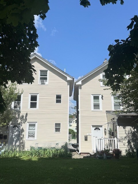 49 Trenton St, Providence, RI à vendre Photo du bâtiment- Image 1 de 15