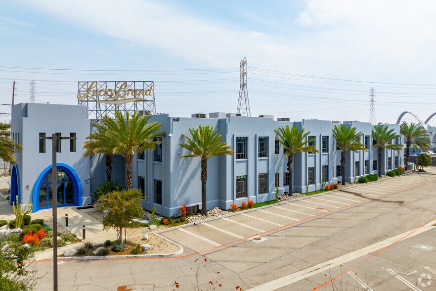 540 S Santa Fe Ave, Los Angeles, CA à louer - Photo du bâtiment - Image 2 de 15