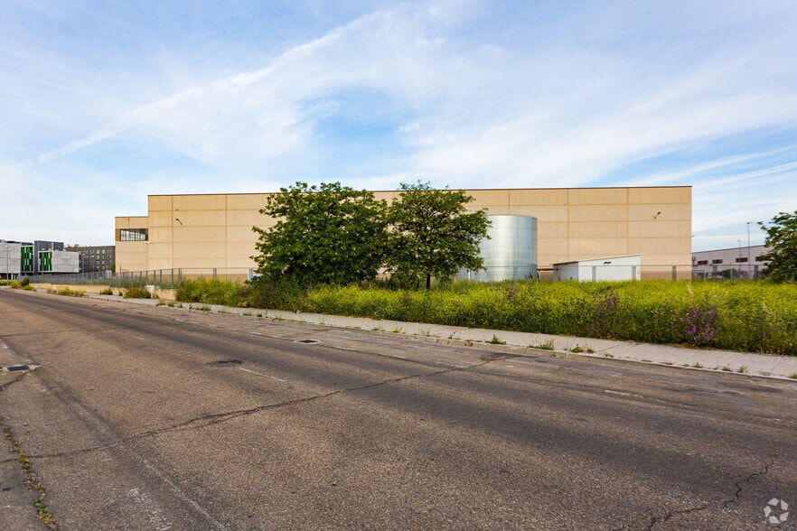 Industrial in Parla, Madrid for lease - Building Photo - Image 3 of 3