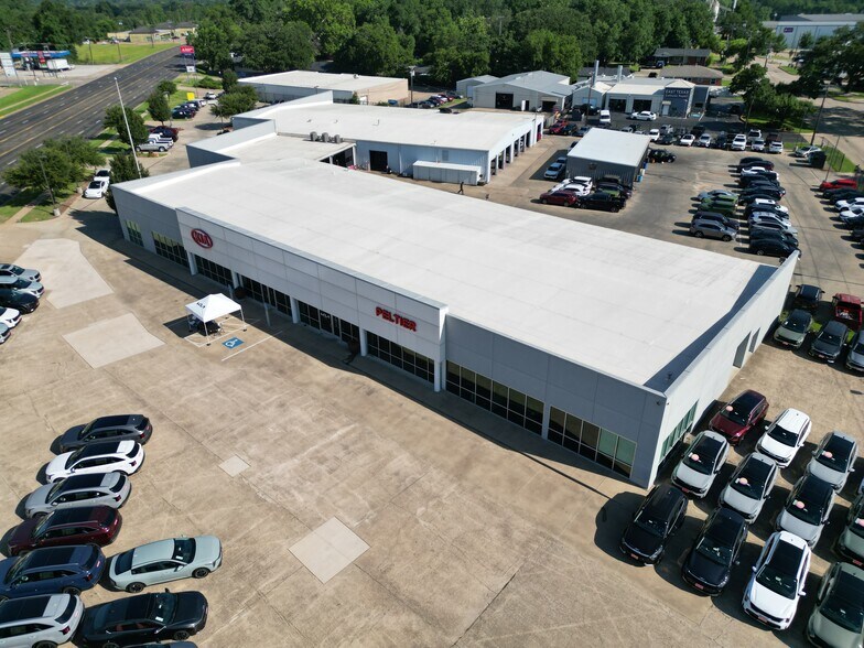 4815 Troup Hwy, Tyler, TX à vendre - Photo du bâtiment - Image 3 de 8