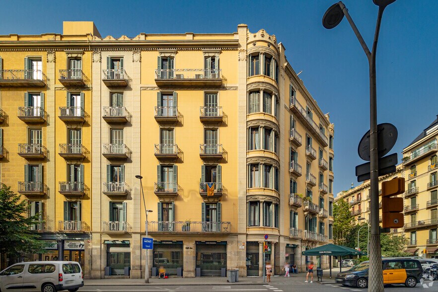 Carrer de Balmes, 129, Barcelone, Barcelona à louer - Photo du bâtiment - Image 2 de 2