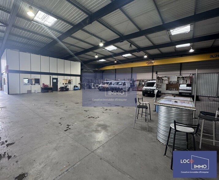 Flex in Eysines for lease - Interior Photo - Image 2 of 7
