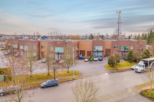 Plus de détails pour 23000 Fraserwood Way, Richmond, BC - Flex à vendre