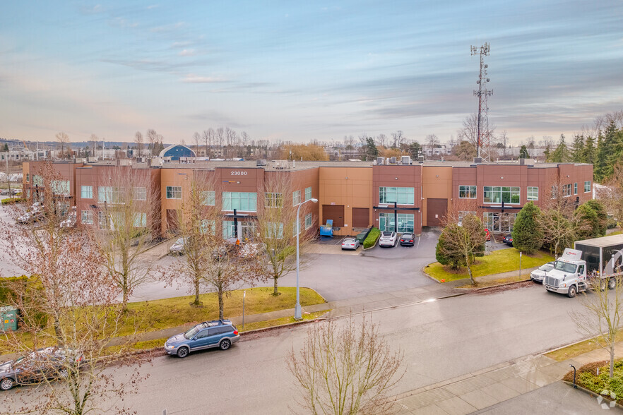 23000 Fraserwood Way, Richmond, BC for sale - Primary Photo - Image 1 of 10