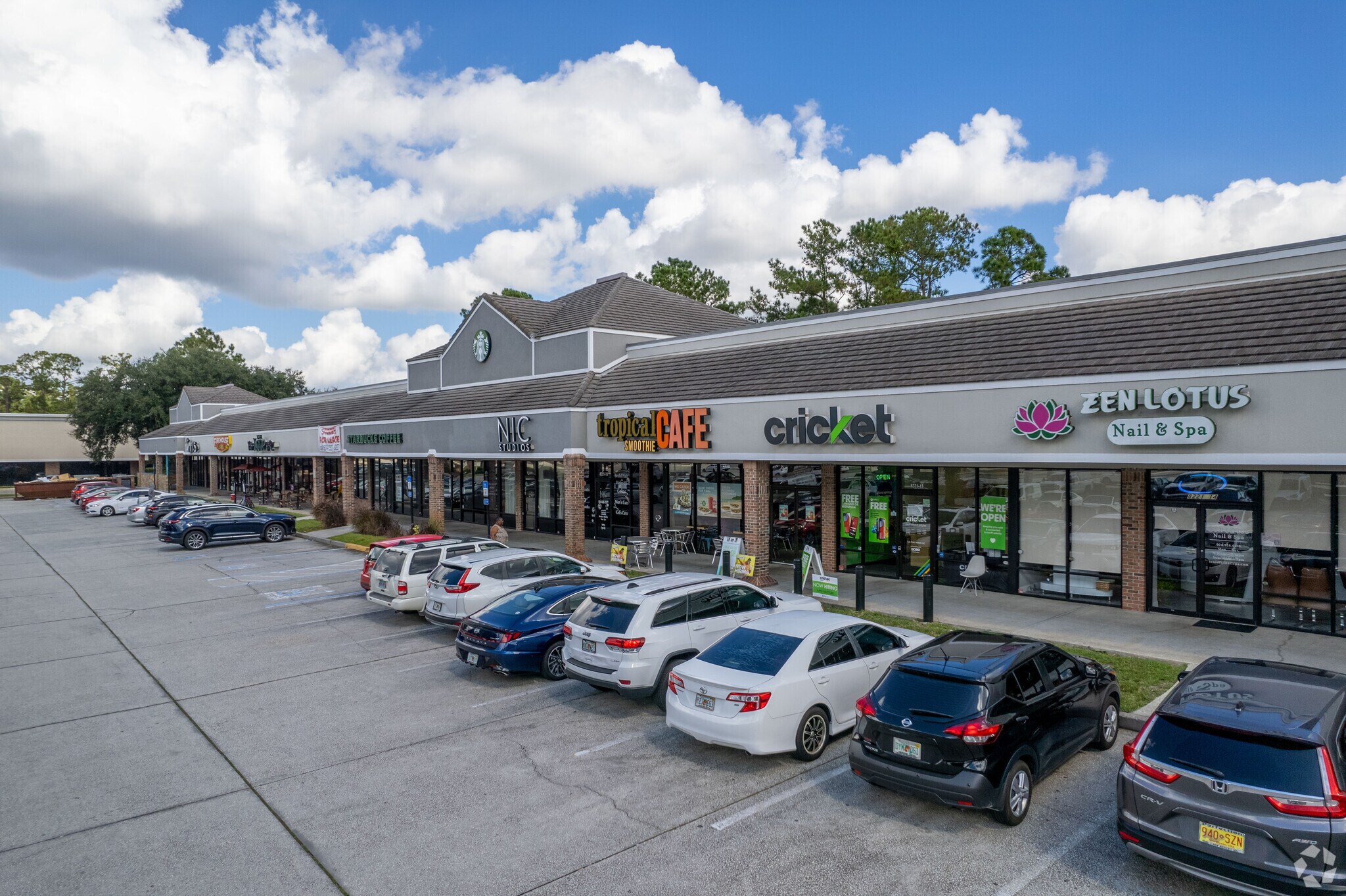 8221 Southside Blvd, Jacksonville, FL for lease Building Photo- Image 1 of 10