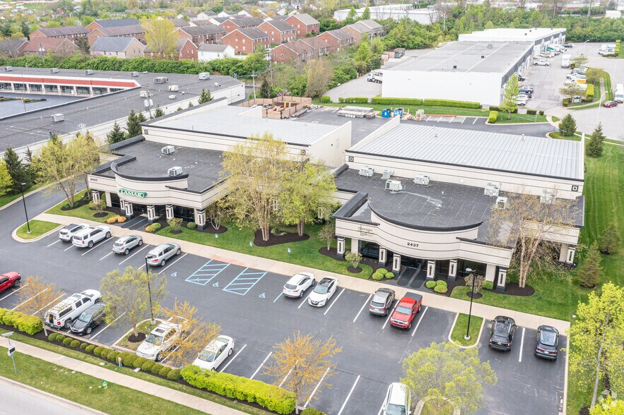 2437 Fortune Dr, Lexington, KY à louer - Aérien - Image 2 de 7