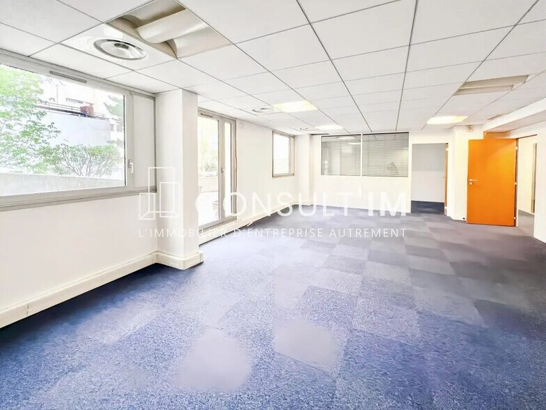 Bureau dans Boulogne-Billancourt à louer - Photo du bâtiment - Image 2 de 9
