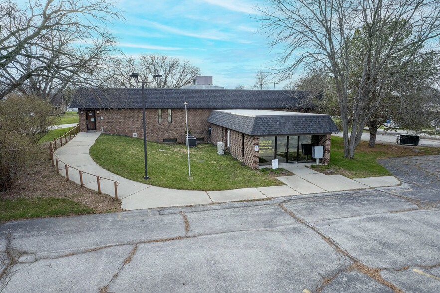 1255 Engle St, Huntington, IN à vendre - Photo principale - Image 1 de 49