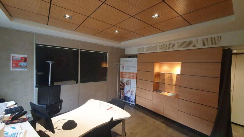 Bureau dans Versailles à vendre - Photo intérieure - Image 2 de 10