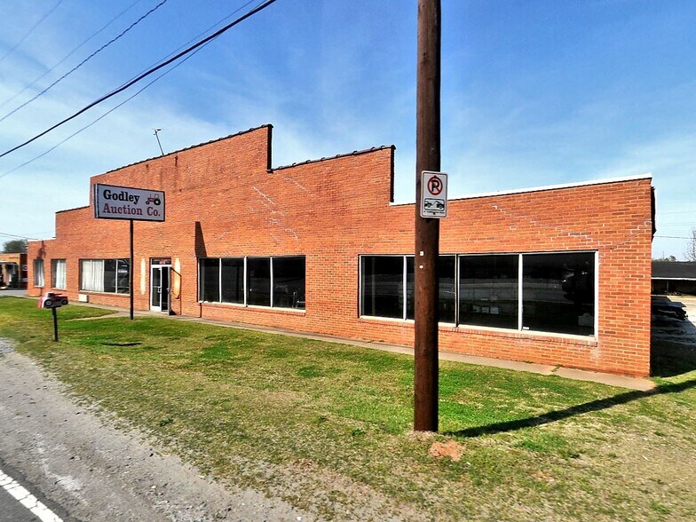 4918 Rozzelles Ferry Rd, Charlotte, NC à vendre - Photo du bâtiment - Image 1 de 3
