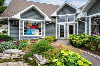 Plus de détails pour 7828 State Highway 42, Egg Harbor, WI - Commerce de détail à vendre