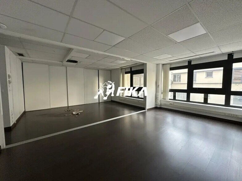 Office in Toulouse for lease - Interior Photo - Image 2 of 24