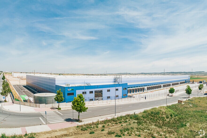 Polígono Cárcavas, Illescas, Toledo à louer - Photo du bâtiment - Image 3 de 21