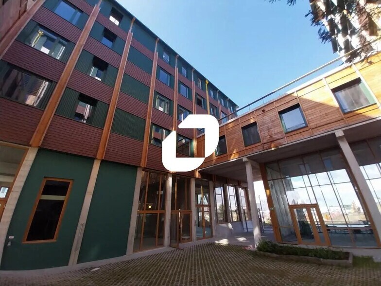 Commerce de détail dans Nantes à louer - Photo du bâtiment - Image 3 de 19