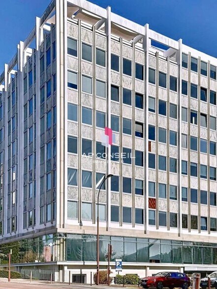 Office in Versailles for lease - Building Photo - Image 1 of 14