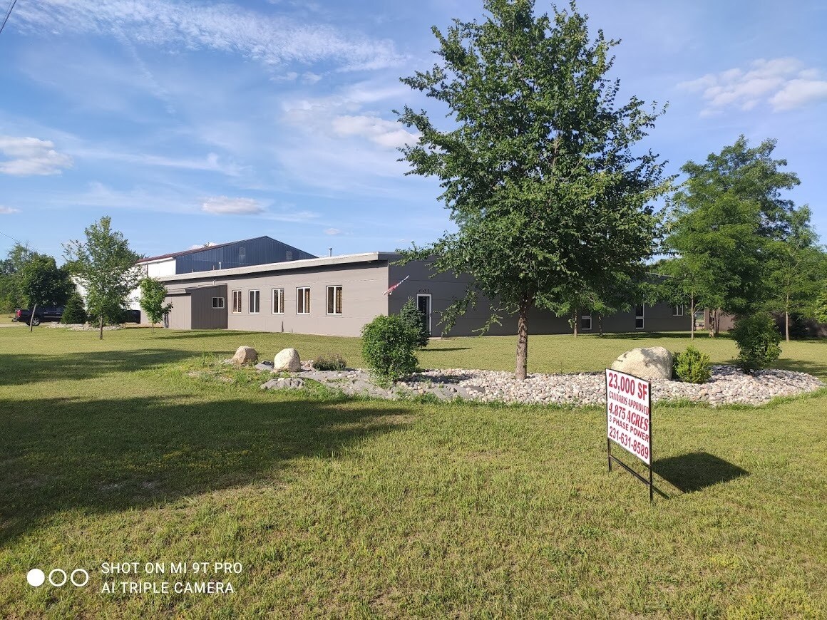 601 Hyde St, Kalkaska, MI for sale Primary Photo- Image 1 of 23