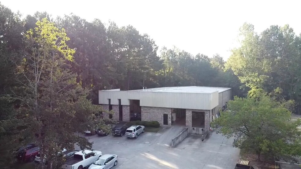 230 Andrew Dr, Stockbridge, GA for lease - Building Photo - Image 2 of 9