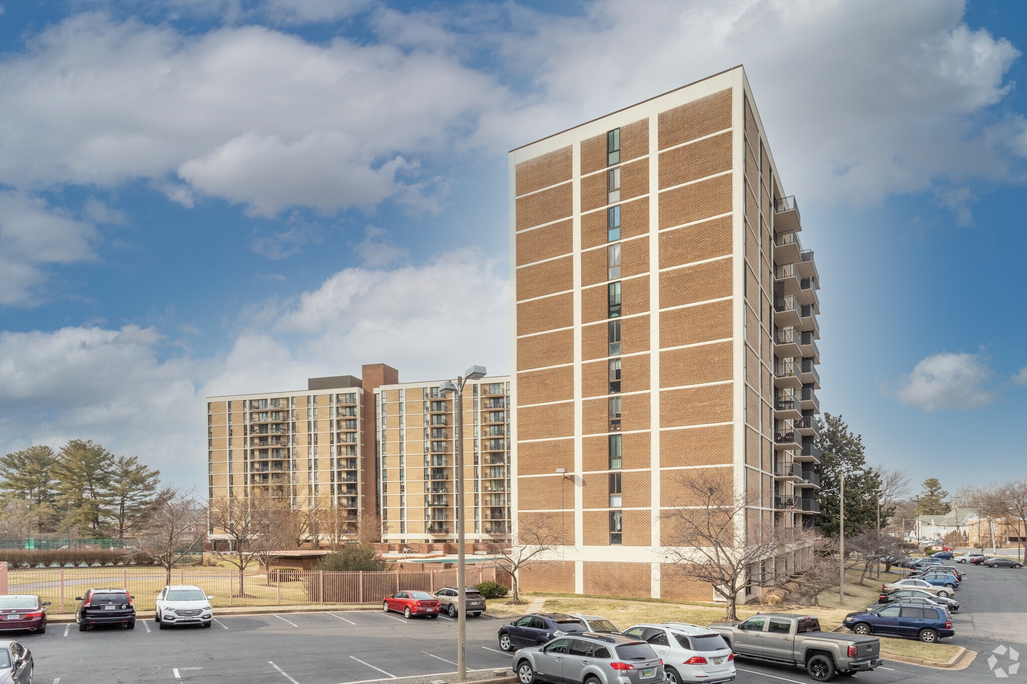 6800 Fleetwood Rd, McLean, VA for sale Primary Photo- Image 1 of 13