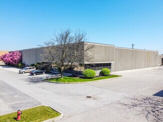 Plus de détails pour 5580 Timberlea Blvd, Mississauga, ON - Industriel à louer