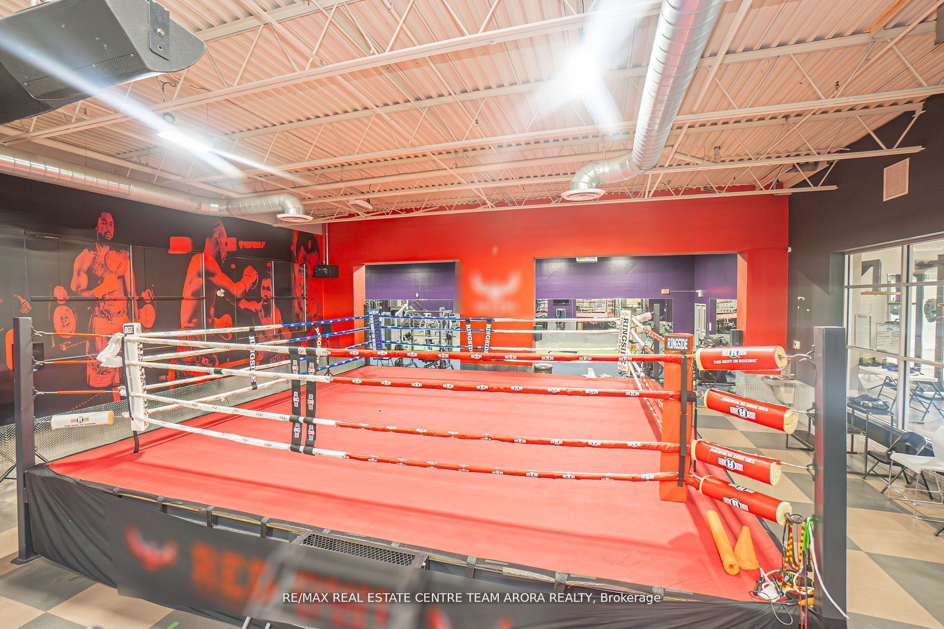 25 Kings Cross Rd, Brampton, ON à vendre Photo principale- Image 1 de 1