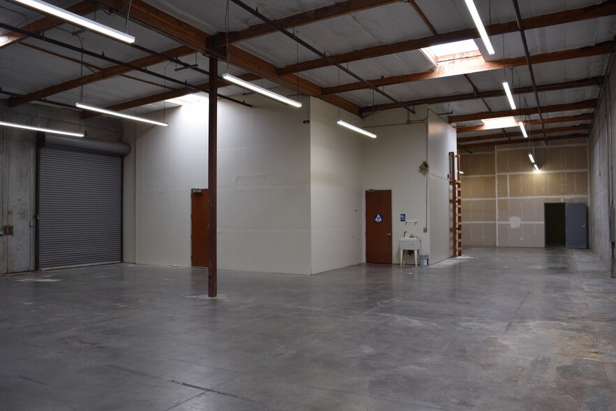 572 Martin Ave, Rohnert Park, CA for sale - Interior Photo - Image 3 of 15