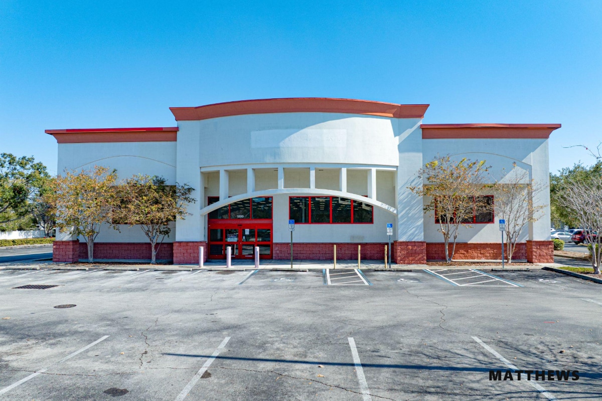 1899 N Highland Ave, Clearwater, FL à vendre Photo principale- Image 1 de 6