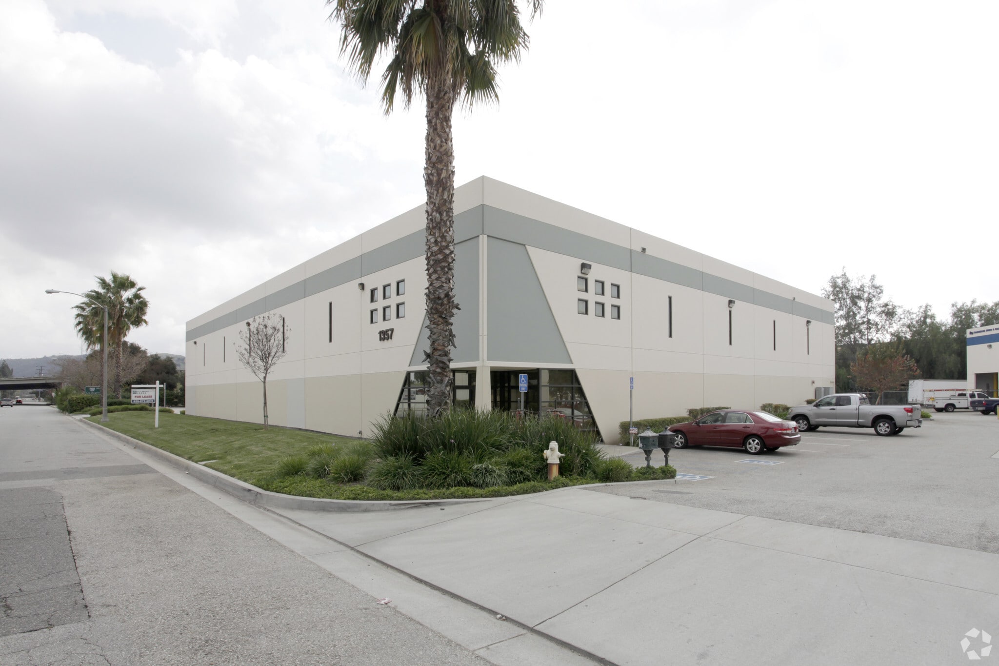 1357 Ridgeway St, Pomona, CA for lease Primary Photo- Image 1 of 11