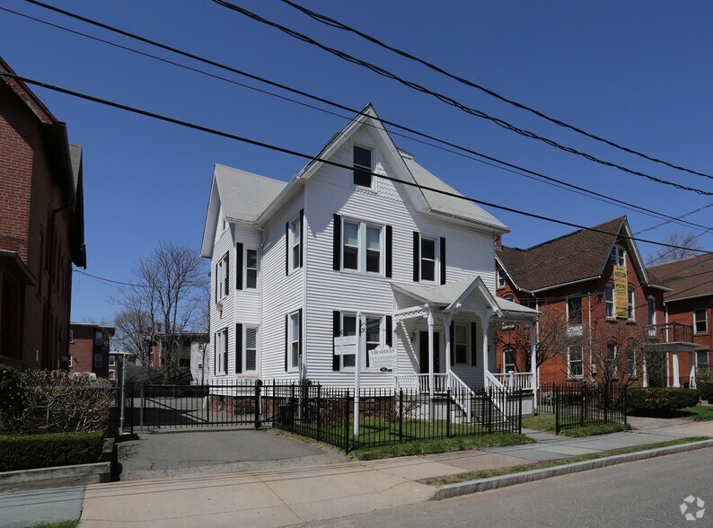 107 Oak St, Hartford, CT for sale - Primary Photo - Image 1 of 3