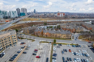 40-54 Village Centre Ct, Mississauga, ON - Aerial  map view