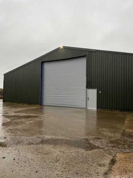 Longcroft Ln, Burton On Trent for lease - Primary Photo - Image 1 of 2