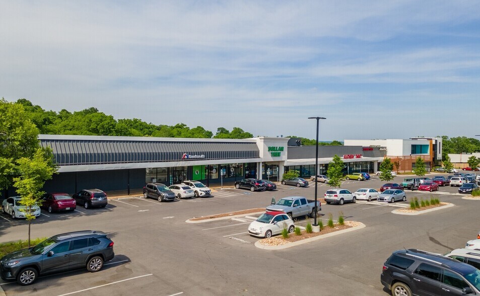 2710 Old Lebanon Pike, Nashville, TN à louer - Photo du bâtiment - Image 2 de 20