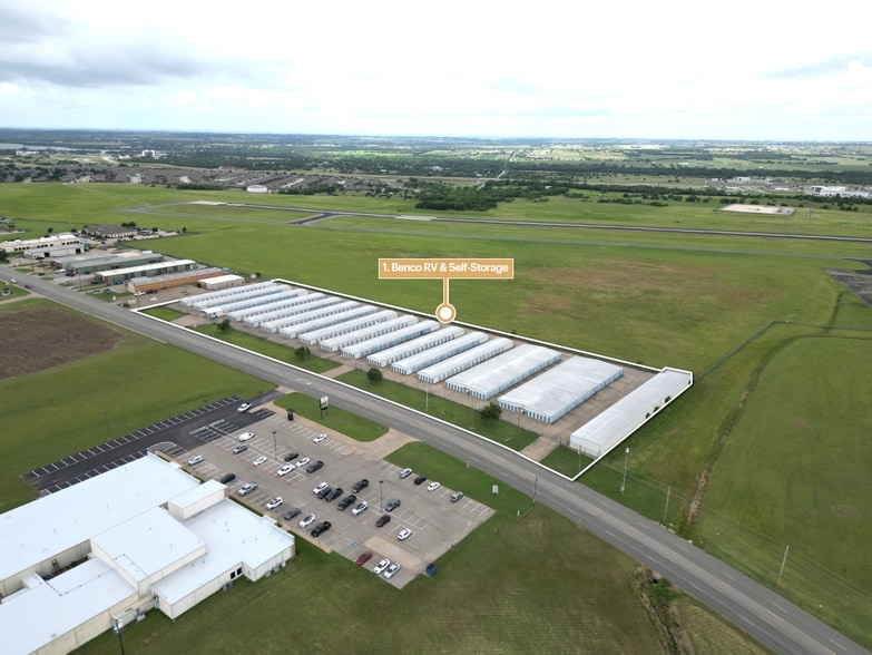 Cleburne Self-Storage+Car Wash Portfolio portefeuille de 9 propriétés à vendre sur LoopNet.ca - Photo du bâtiment - Image 2 de 10