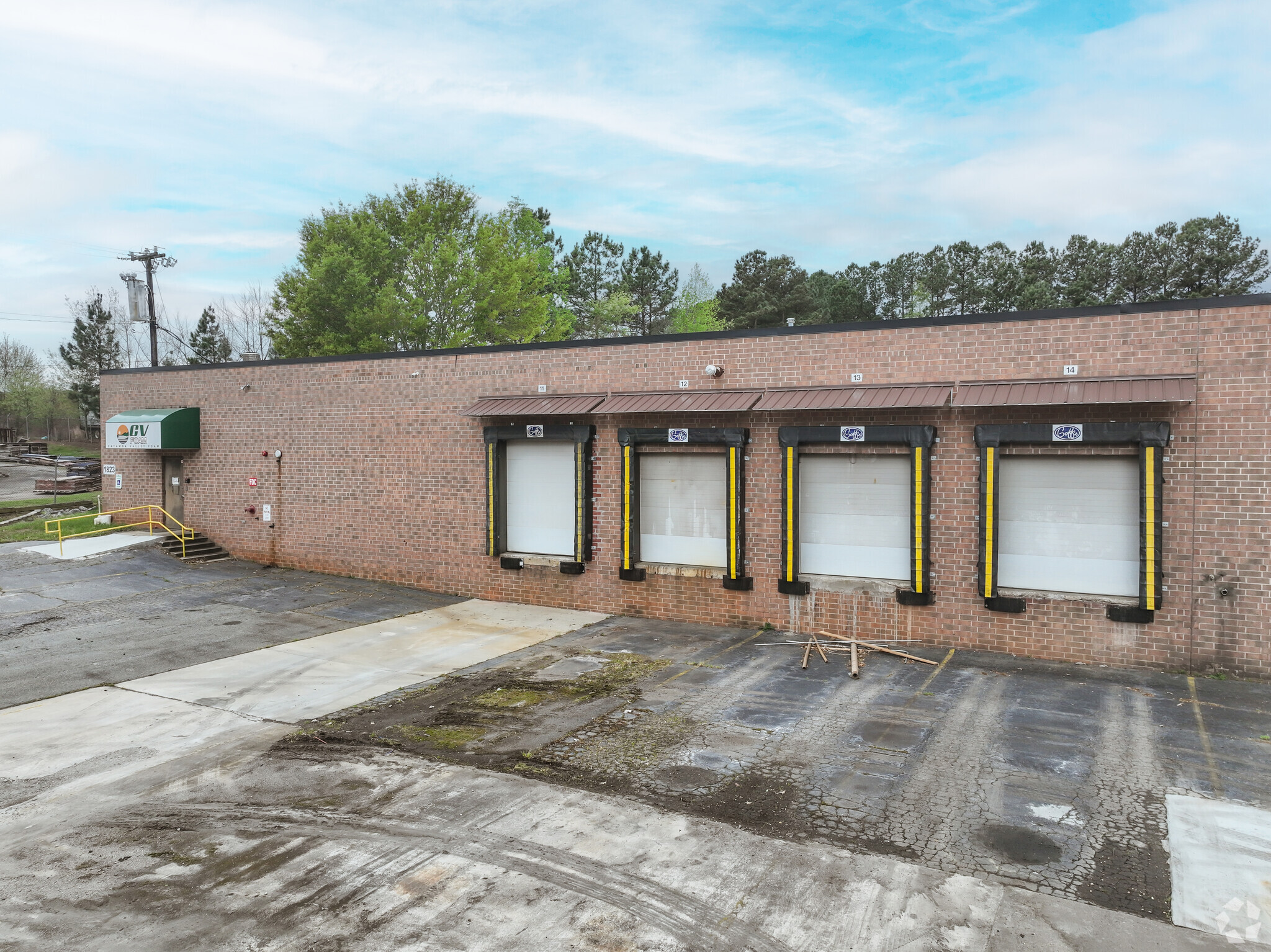 1823 Brian Dr NE, Conover, NC for sale Building Photo- Image 1 of 17