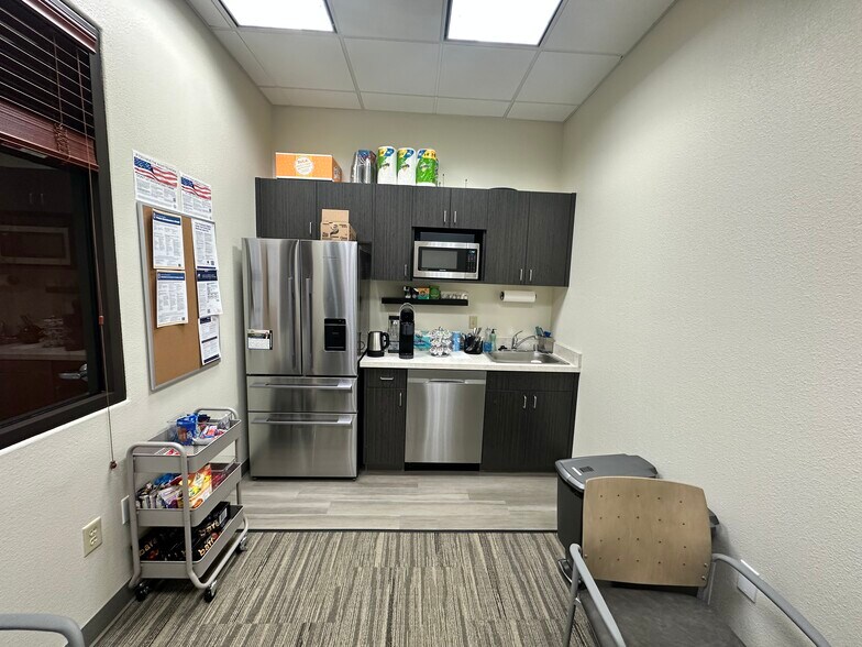 5470 kietzke Ln, Reno, NV à louer - Photo intérieure - Image 2 de 19