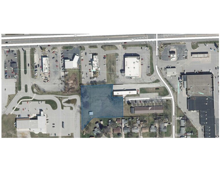 932 W Brookwood Ct, New Haven, IN à vendre - Photo du bâtiment - Image 2 de 4