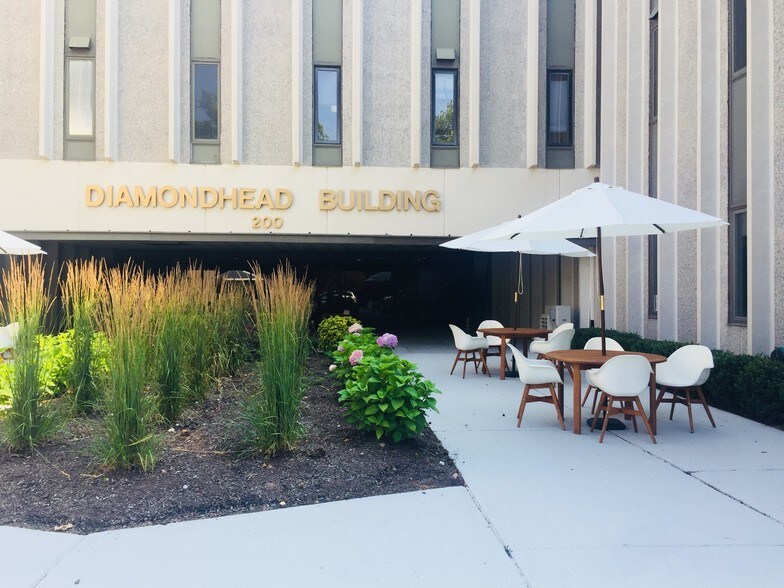 200 Sheffield St, Mountainside, NJ à louer - Photo du bâtiment - Image 2 de 23