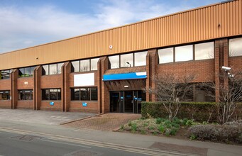 83 Buckingham Ave, Slough for lease Building Photo- Image 1 of 1