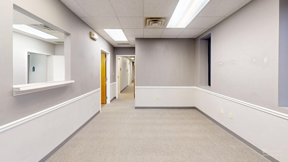 319-327 E 2nd St, Marion, IN for lease - Interior Photo - Image 2 of 4