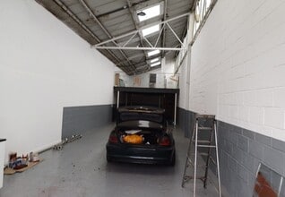 1-21C White Hart Ln, London for lease Interior Photo- Image 1 of 2