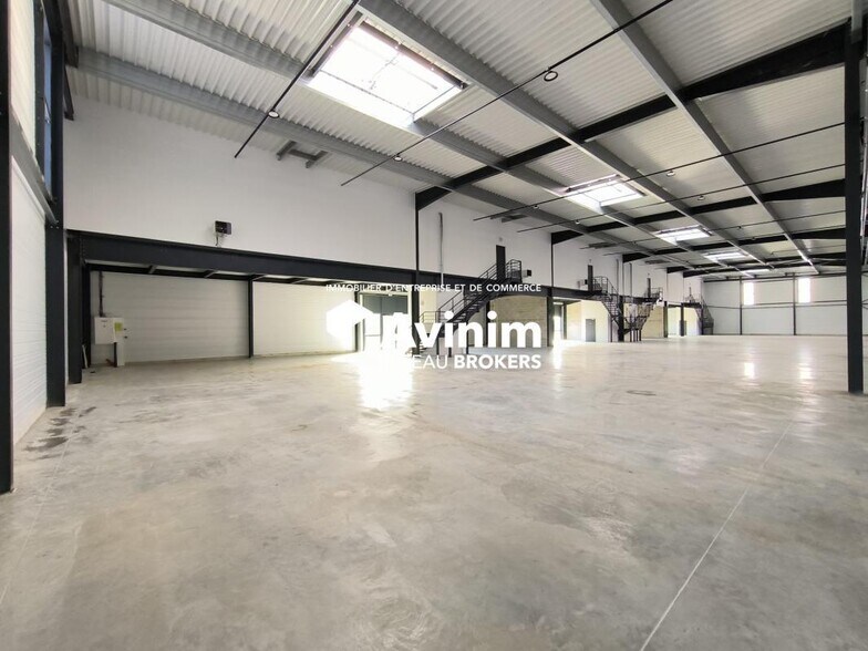 Industrial in Villebon-sur-Yvette for lease - Building Photo - Image 2 of 5