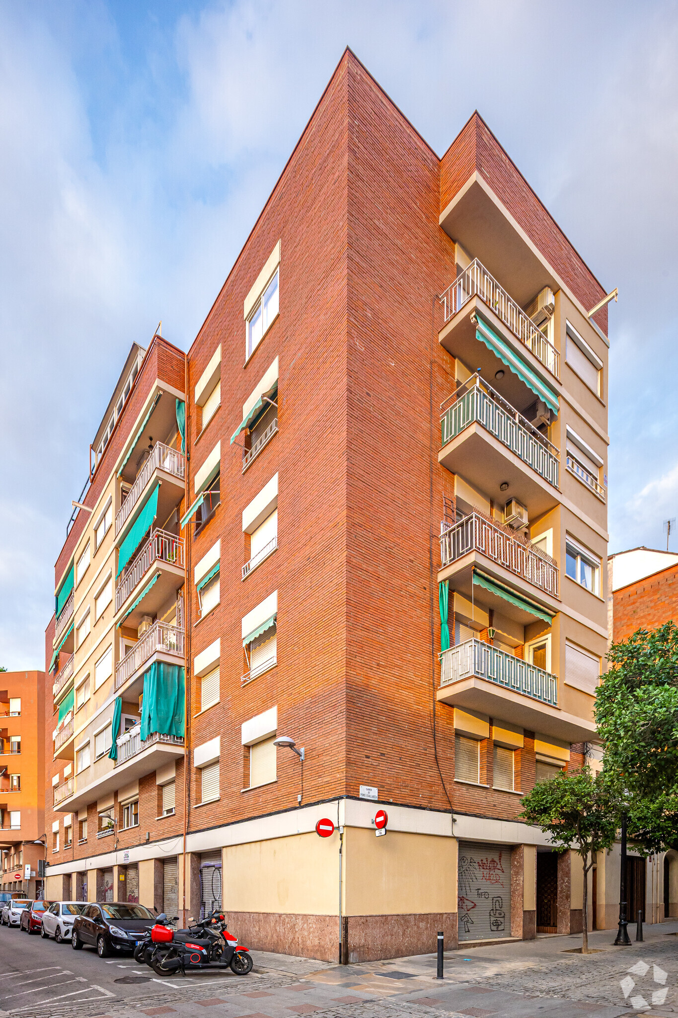Carrer de Jorba, 7, Barcelona, Barcelona for lease Primary Photo- Image 1 of 4
