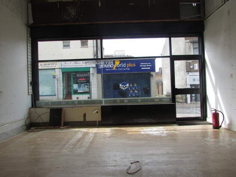 6 George St W, Luton à louer - Photo intérieure - Image 2 de 13