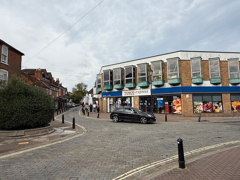 71 High St, Burnham à louer - Photo du bâtiment - Image 3 de 5