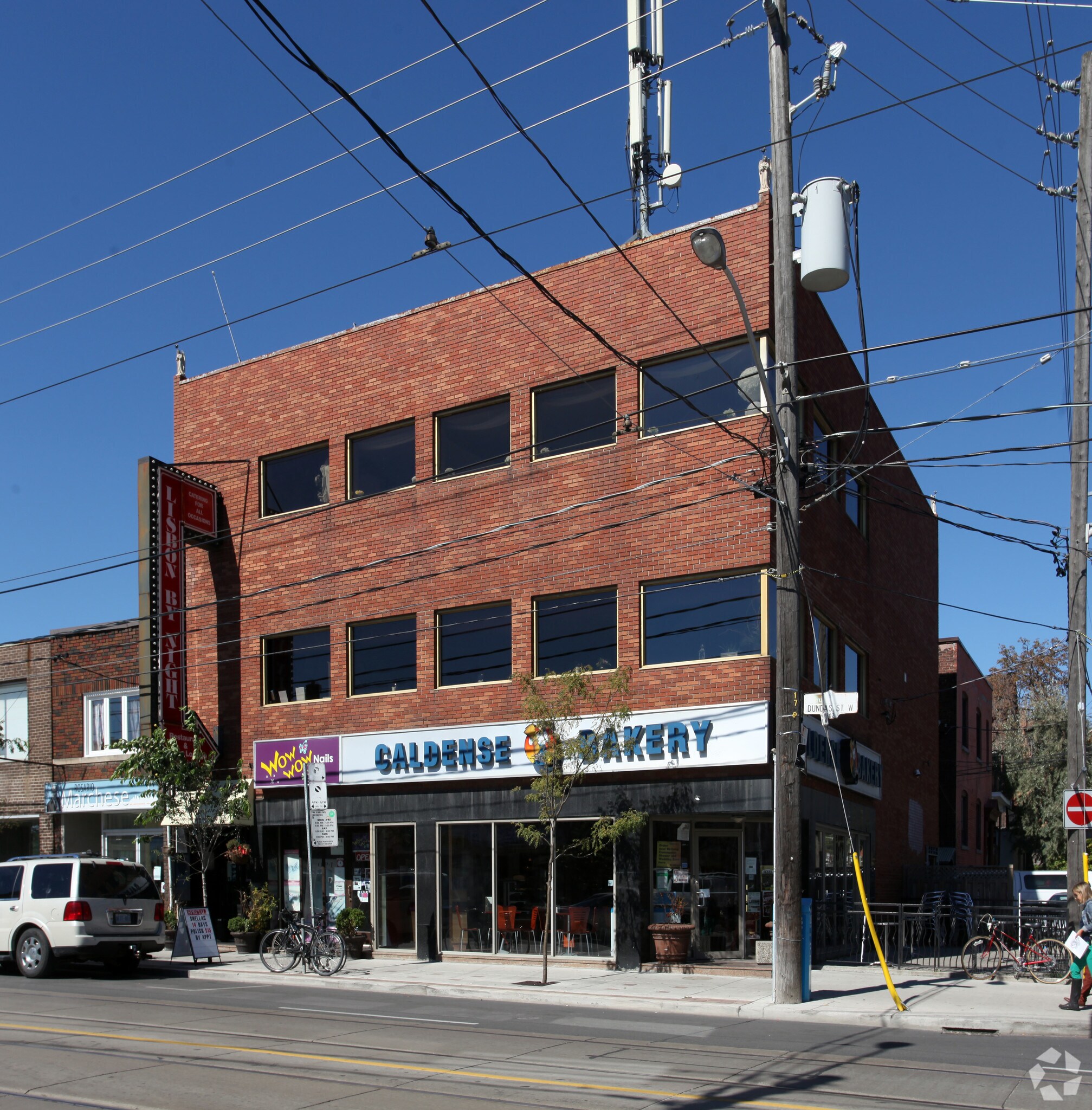 802 Dundas St W, Toronto, ON à vendre Photo principale- Image 1 de 1