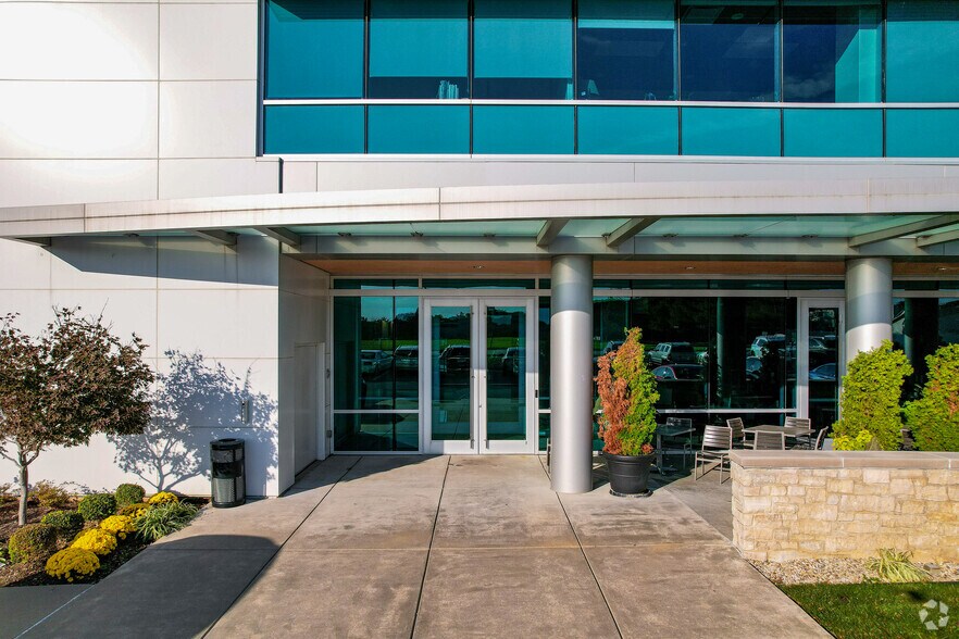 1405 N Green Mount Rd, O'Fallon, IL à louer - Photo du bâtiment - Image 3 de 11