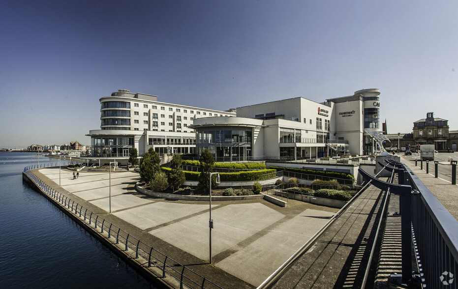 Promenade, Southport à vendre - Photo principale - Image 1 de 3