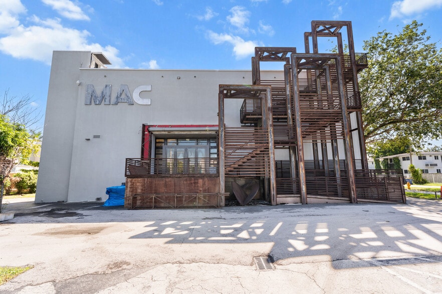 5960 SW 57th Ave, Miami, FL for sale - Building Photo - Image 3 of 24